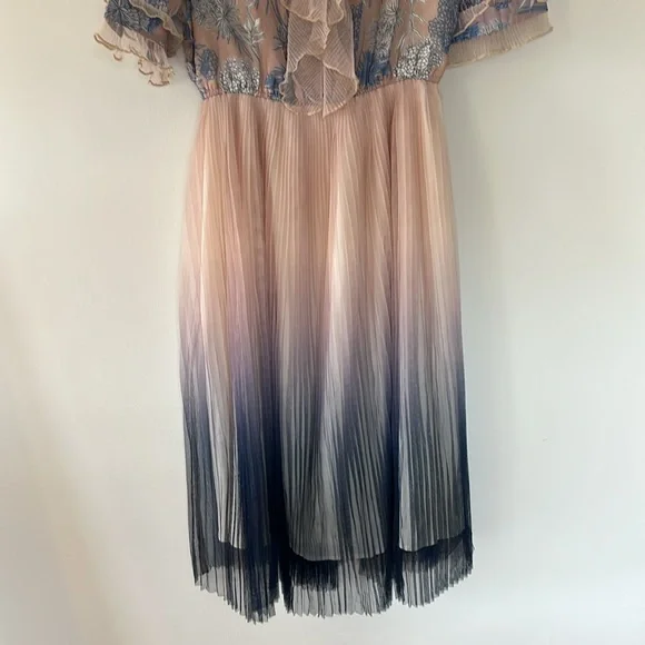 Chicwish- Floral Pleated Dress With Ruffle Detail - L - Picture 7 of 15